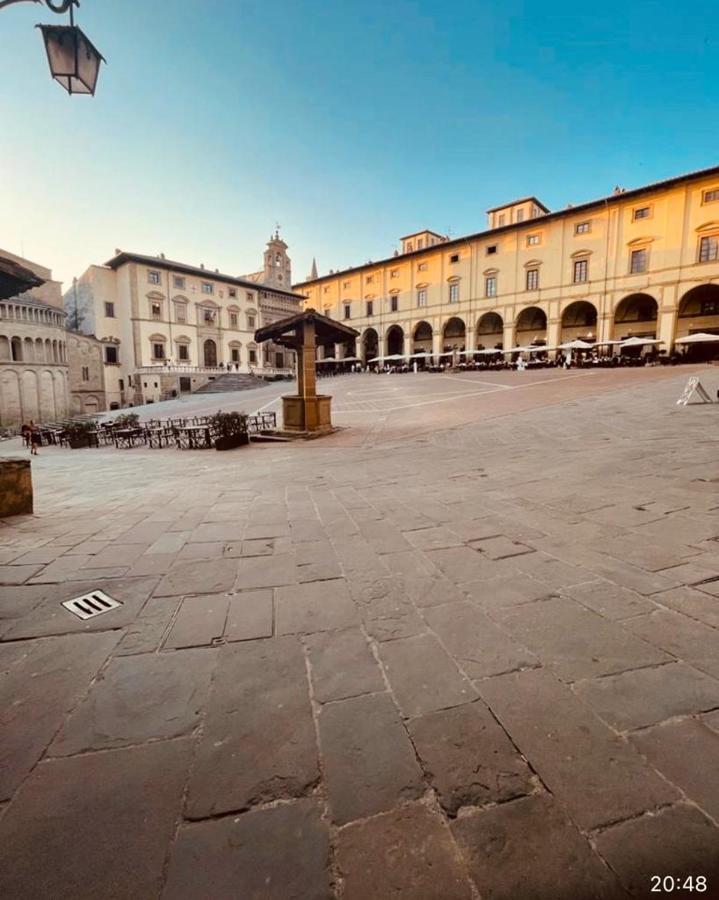 La Torre Di Borgunto - Piazza Grande Apartment Arezzo Luaran gambar