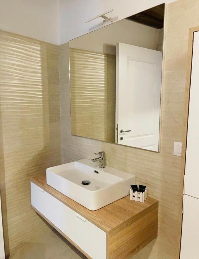 La Torre Di Borgunto - Piazza Grande Apartment Arezzo Luaran gambar