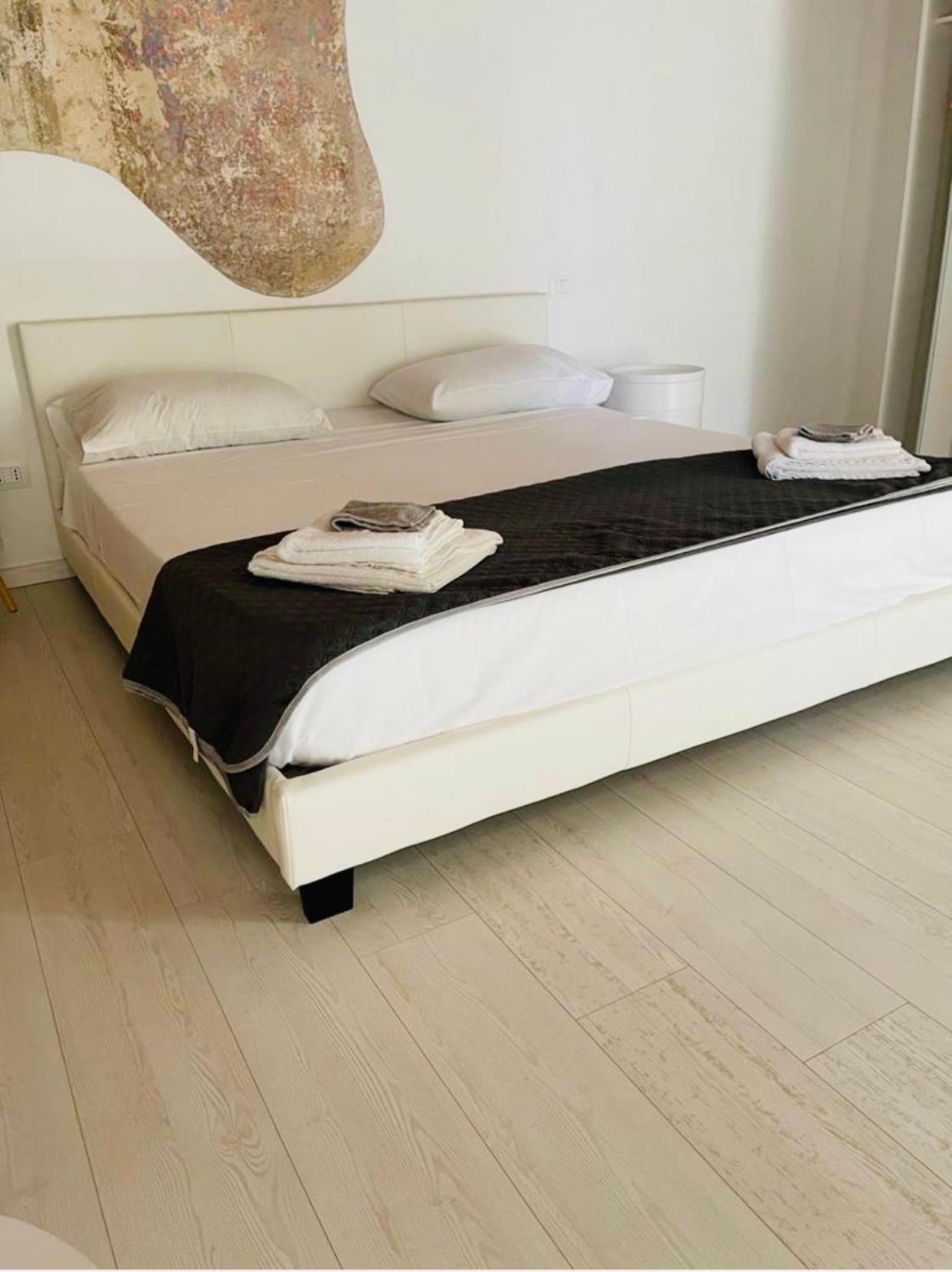 La Torre Di Borgunto - Piazza Grande Apartment Arezzo Luaran gambar